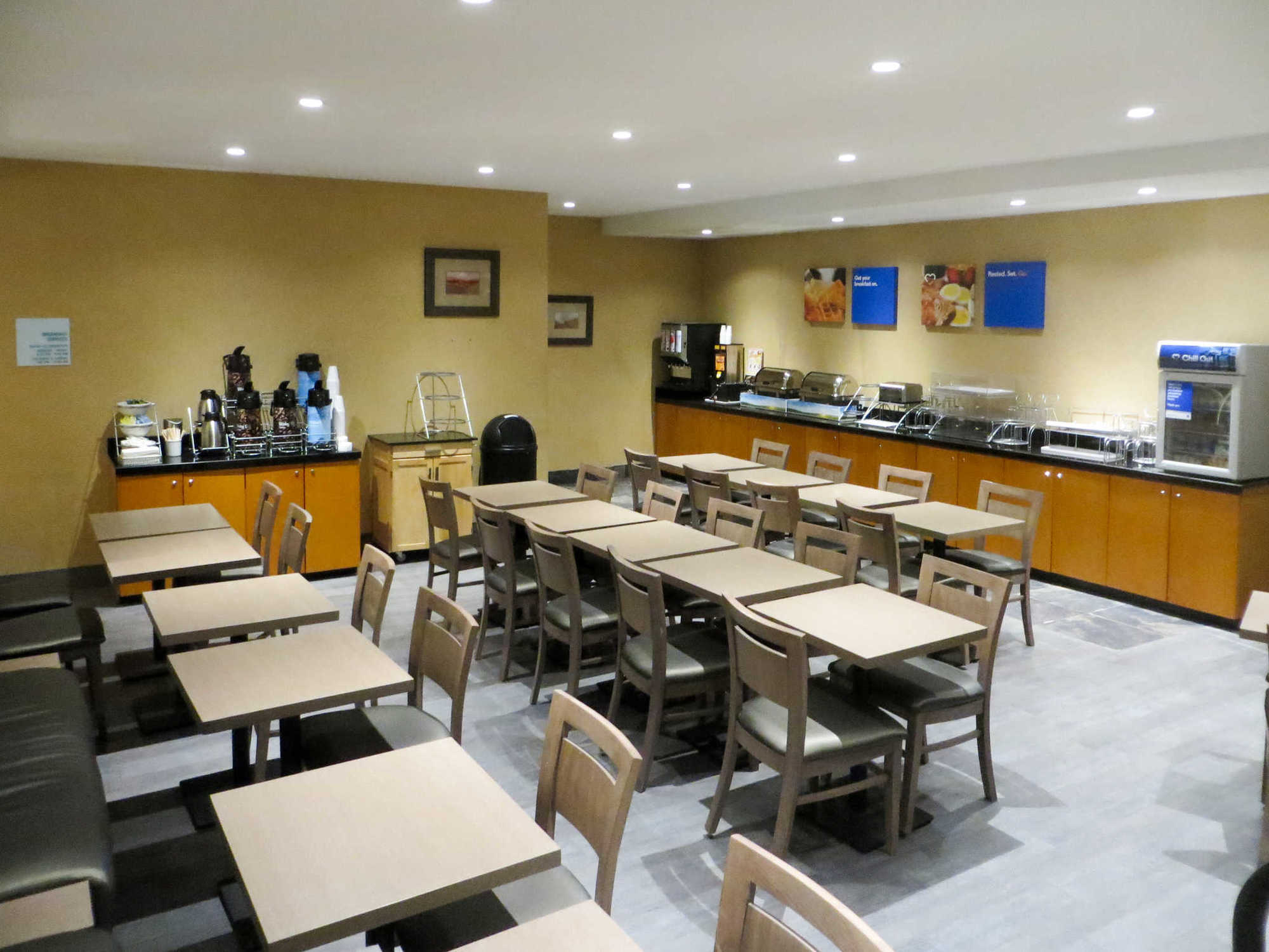 Comfort Inn & Suites Collingwood Udogodnienia zdjęcie