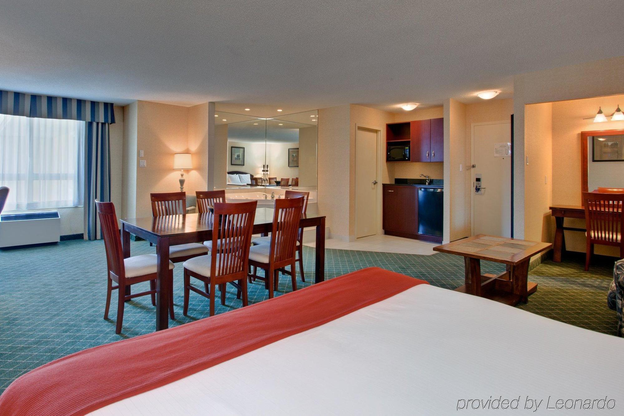 Comfort Inn & Suites Collingwood Zewnętrze zdjęcie
